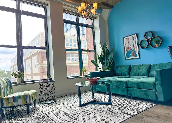 Mccormick Place City With View 2Br-2Ba With Optional Parking That Sleeps Up To 8